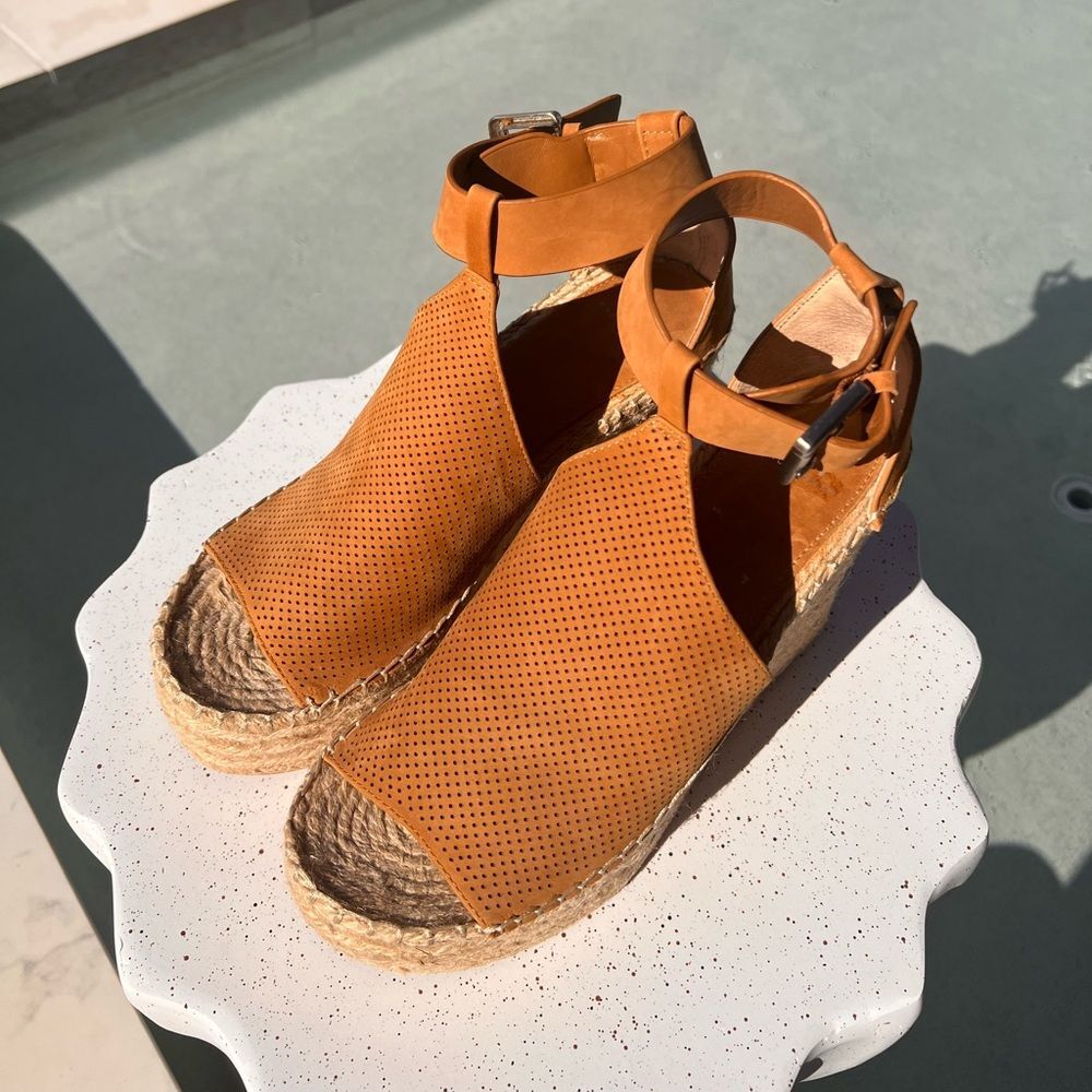 Marc Fisher Espadrille Wedge Sandals Camel Suede Perforated Ankle Strap 7.5 - Picture 2 of 7